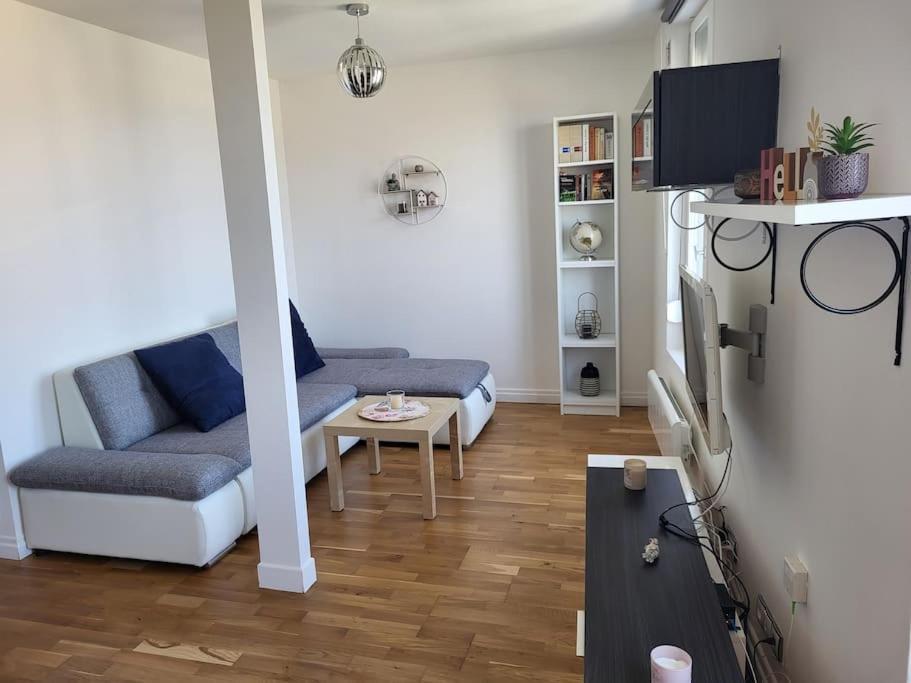 Appartement Vue Mer A 100 M De La Plage 얼트 외부 사진